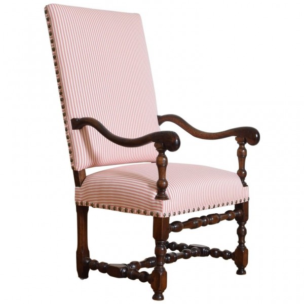 Turned and Shaped Walnut Fauteuil
