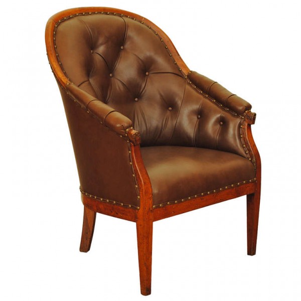 Fruitwood Bergere in tufted leather