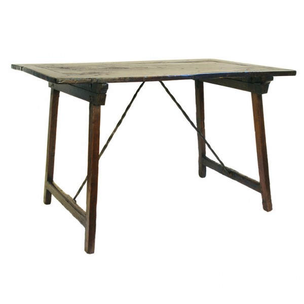 Walnut Folding Guard Room Table