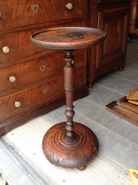 Pedestal Table