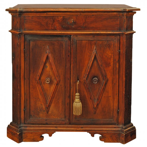 Elmwood Scantonata Credenza