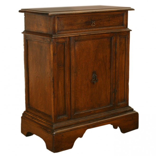 Walnut Piccolo Credenza