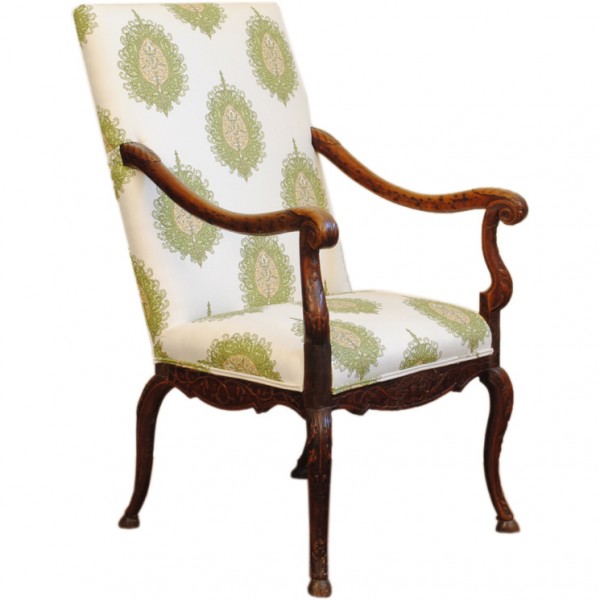 Provincial Carved Walnut  Poltrona