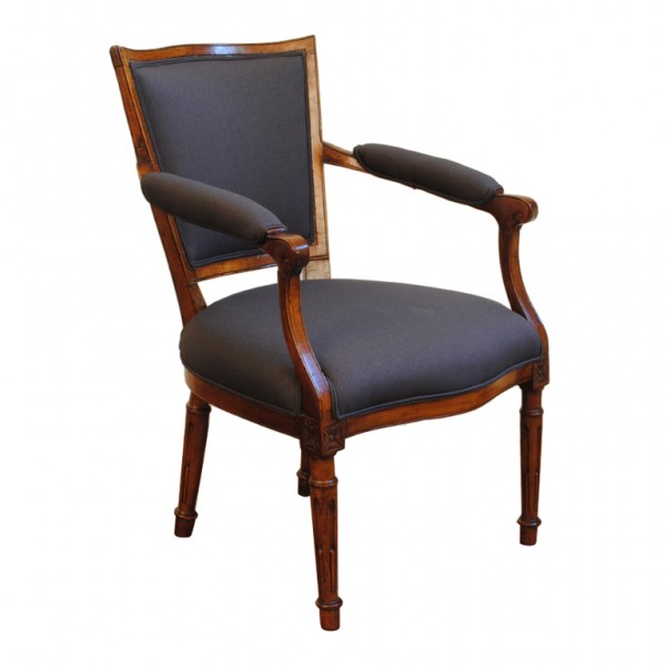 Walnut Poltrona