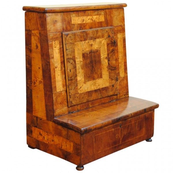 Walnut and Inlaid Inginocchiatoio