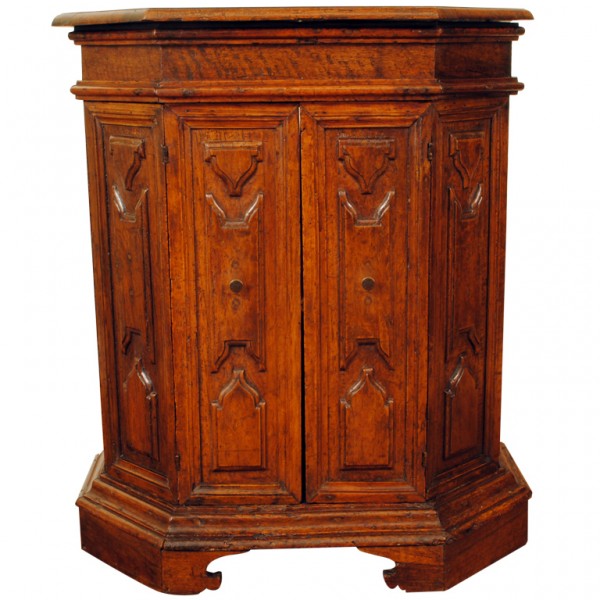 Walnut Piccolo Scantonata Credenza