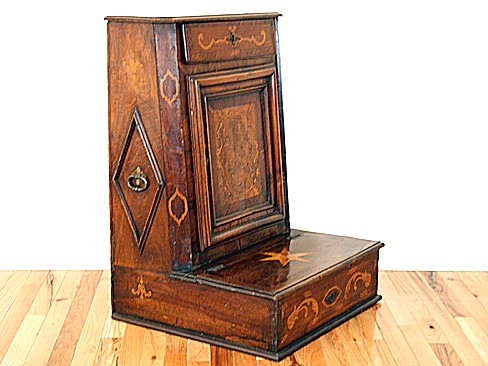 Walnut and Inlaid Inginocchiatoio