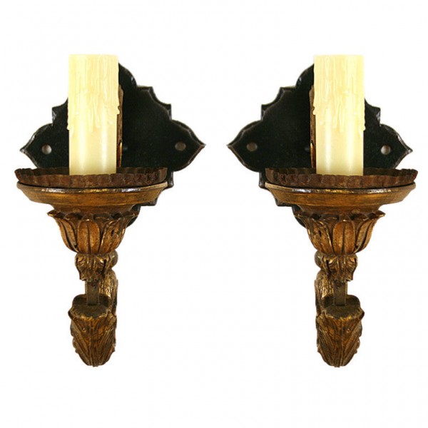 Pair of Giltwood, Gilt-Gesso, and Iron 1-Light Wall Appliques 