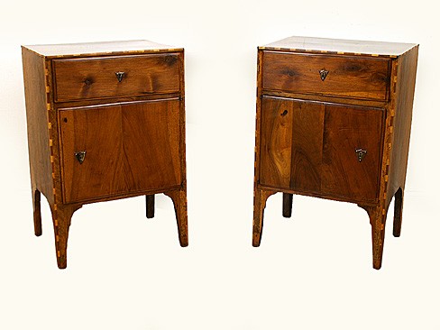 Pair of Walnut and Cherrywood Inlaid 1-Drawer, 1-Door Commodes