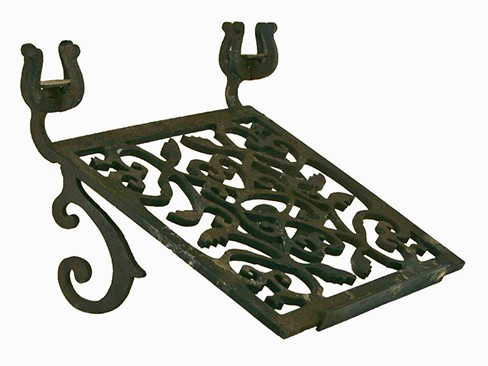 Wrought Iron Leggio