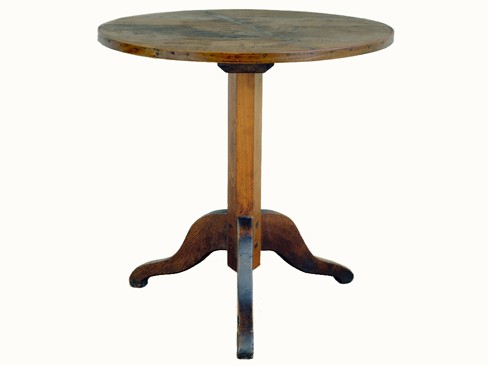 Provincial Oak Pedestal Table