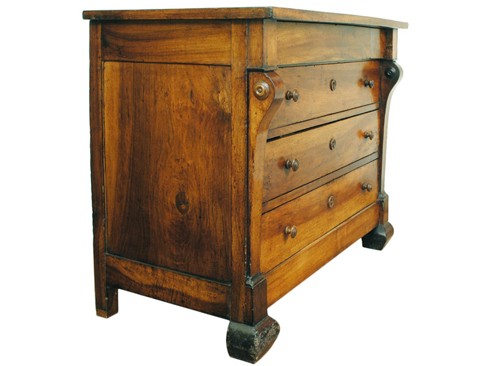 Bold Walnut 4-Drawer Commode