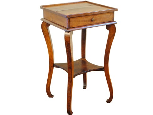 Elegant  Walnut 1-Drawer Table
