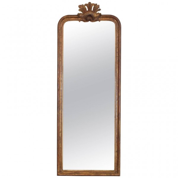 Giltwood and Shell Carved Mirror