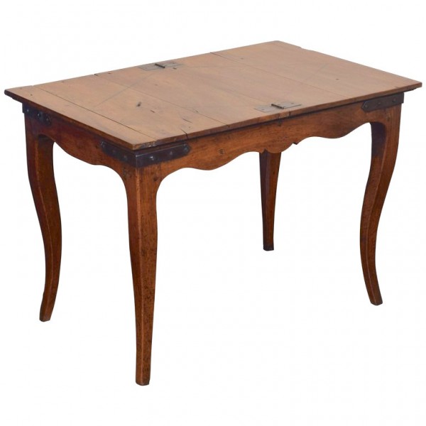 Walnut, Oak, and Inlaid Table de Jeux