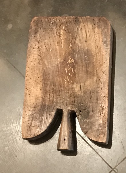 Medium Cutting Board