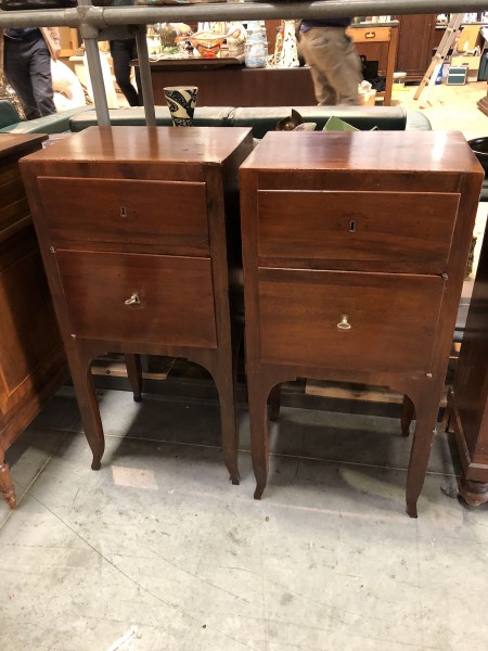 Pair of 1-Drawer, 1-Door Walnut Bedside Commodes