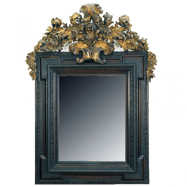 Important Carved and Giltwood Mirror