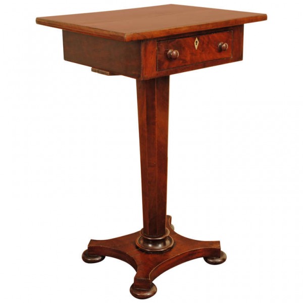 Mahogany 1-Drawer Table