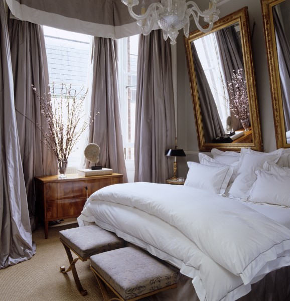 Beautifully Figured Walnut and Marble Top 3-Drawer Commode