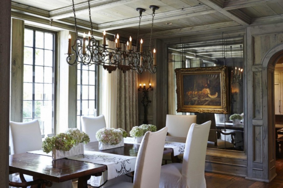 Wrought and Painted Iron 8-Light Horizontal Chandelier