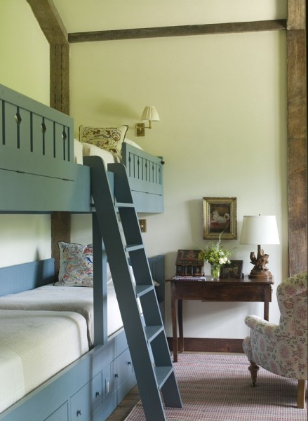 Walnut 1-Drawer Table