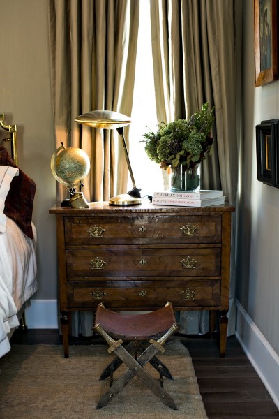Veneered Walnut 3-Drawer Commode with Original Brass Hardware