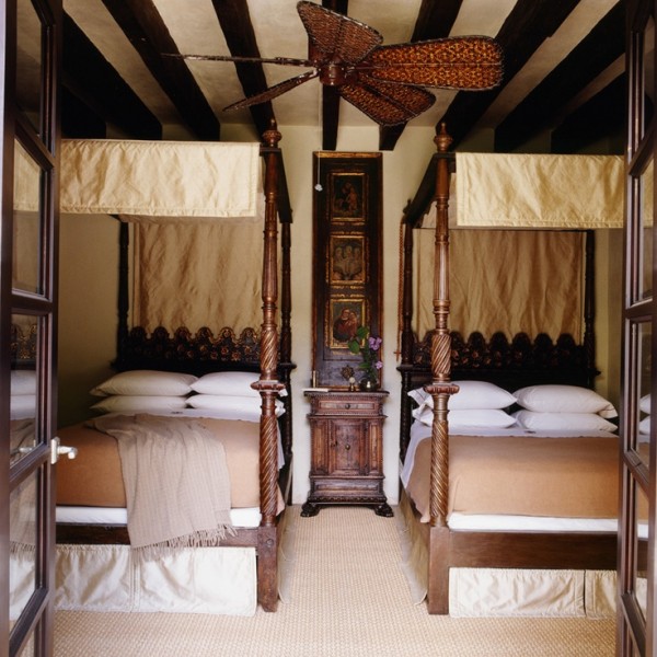 Carved Walnut Inginocchiatoio