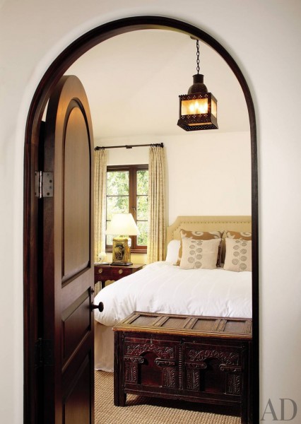 Rosewood and Brass Mounted 1-Drawer Trunk