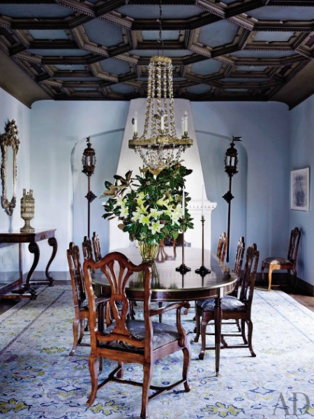24-Light Gilt Metal and Giltwood Chandelier