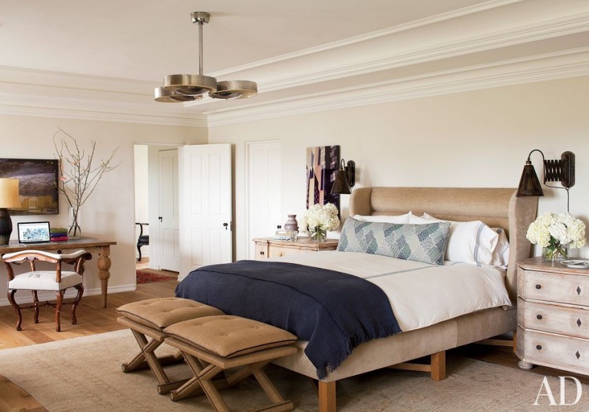 Pinewood Provincial 3-Drawer Commode, Lozenge Designs