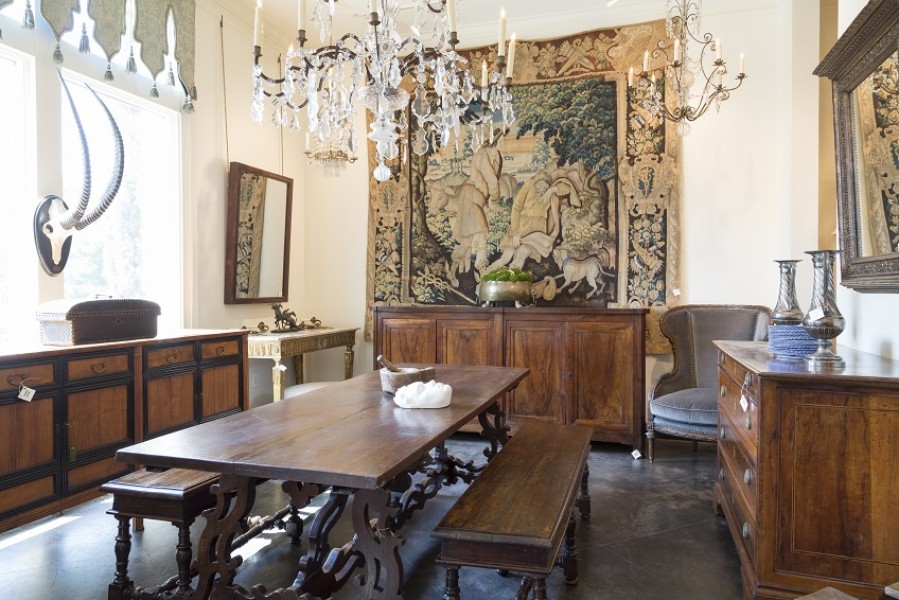 Walnut 4-Door Enfilade