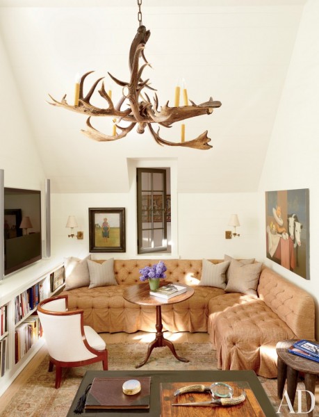 Horn and Tusk 7-Light Chandelier, UL Wired